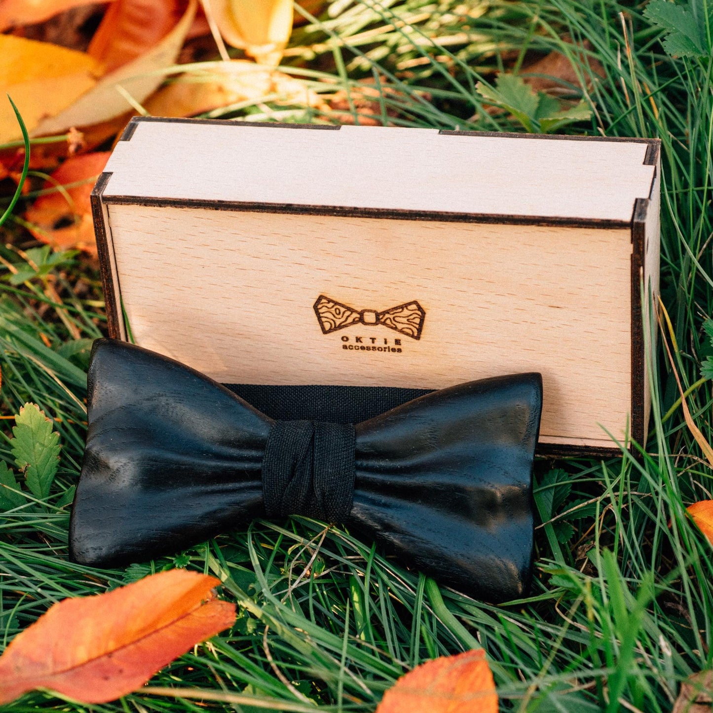 Oak Wooden Bowtie: Boho Wedding Groomsmen Gift