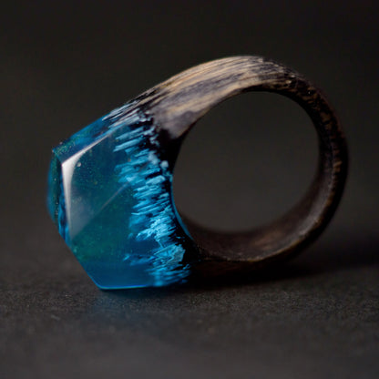 Aurora Borealis Resin Ring: Northern Lights Landscape, Oak Wood Band