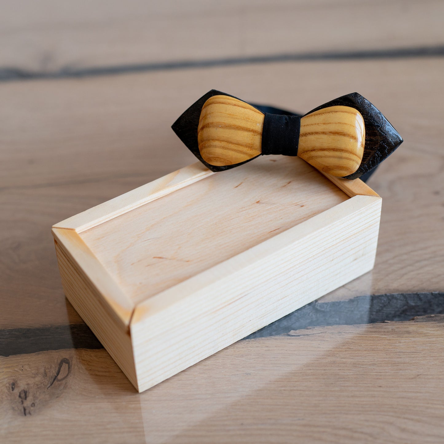 Handmade Ash Wood Bow Tie, Groomsmen Gift Box