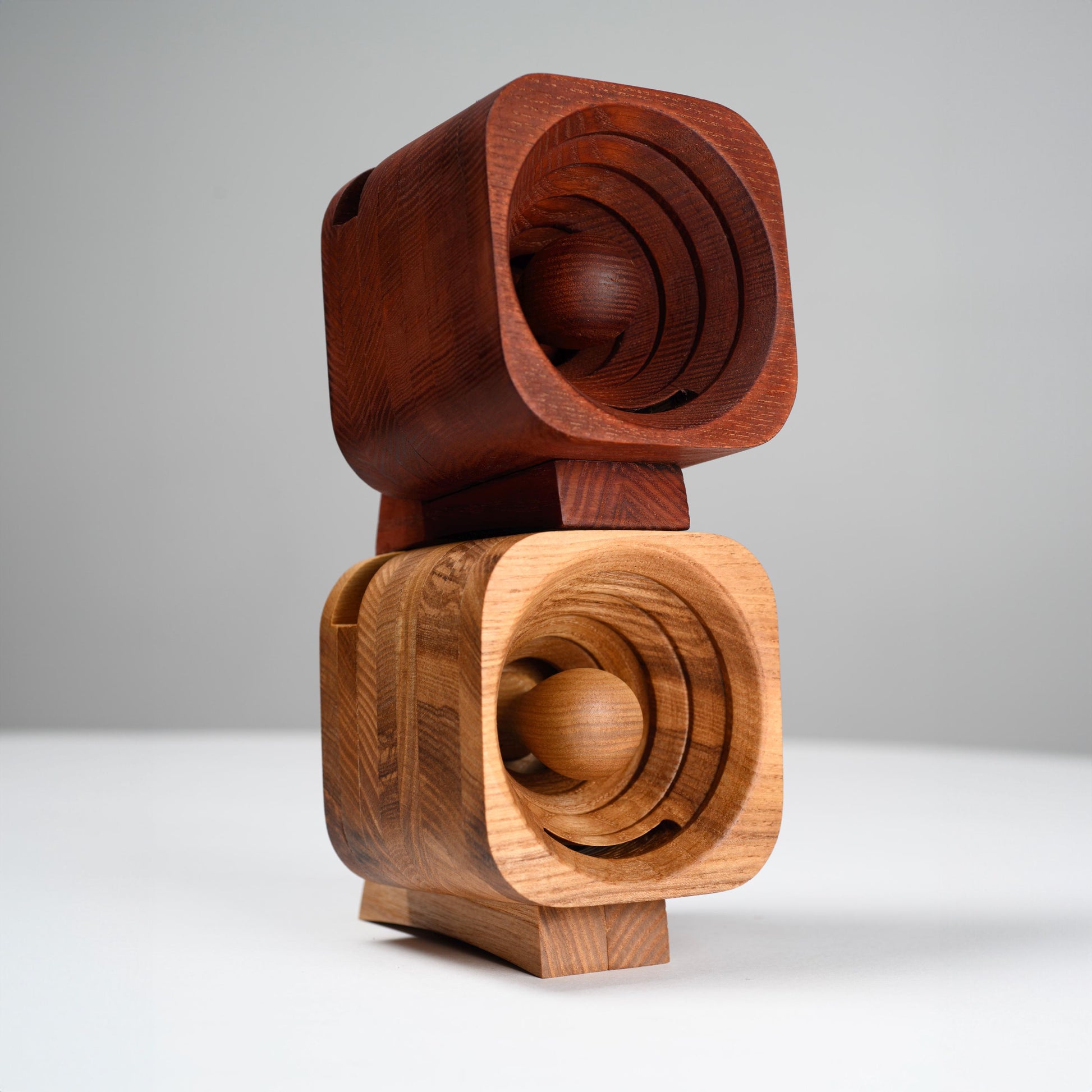 50th birthday gift for men – timeless and practical phone holder.