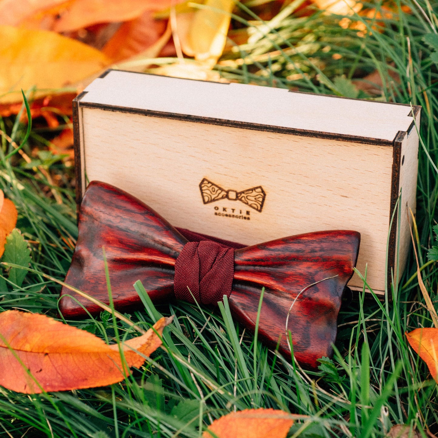 Red Oak Wooden Bow Tie: Personalized Groomsmen Gift