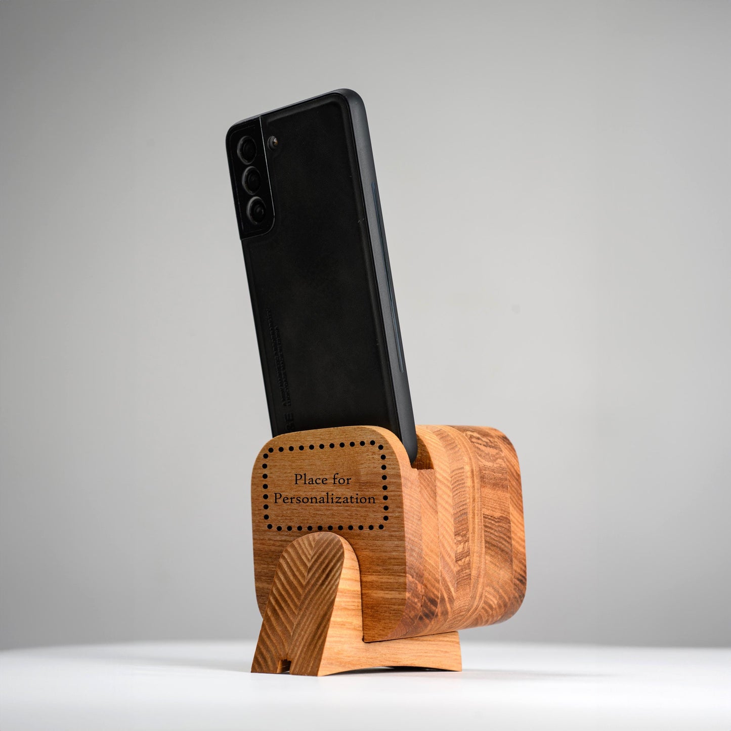 Engraved wooden speaker – a unique gift for dad, husband, or boyfriend.
