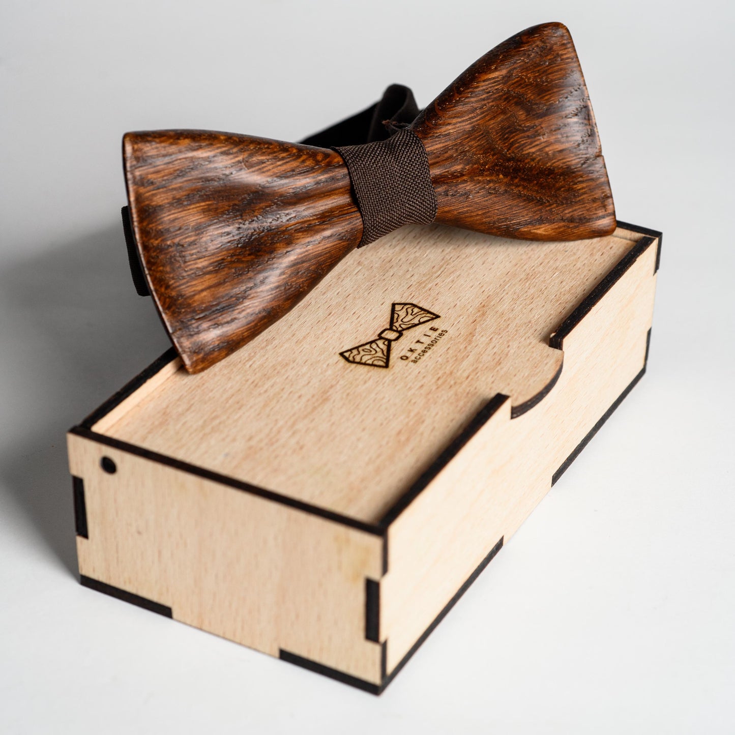 Handmade Oak Wood Bow Tie: Groomsmen Wedding Bowtie