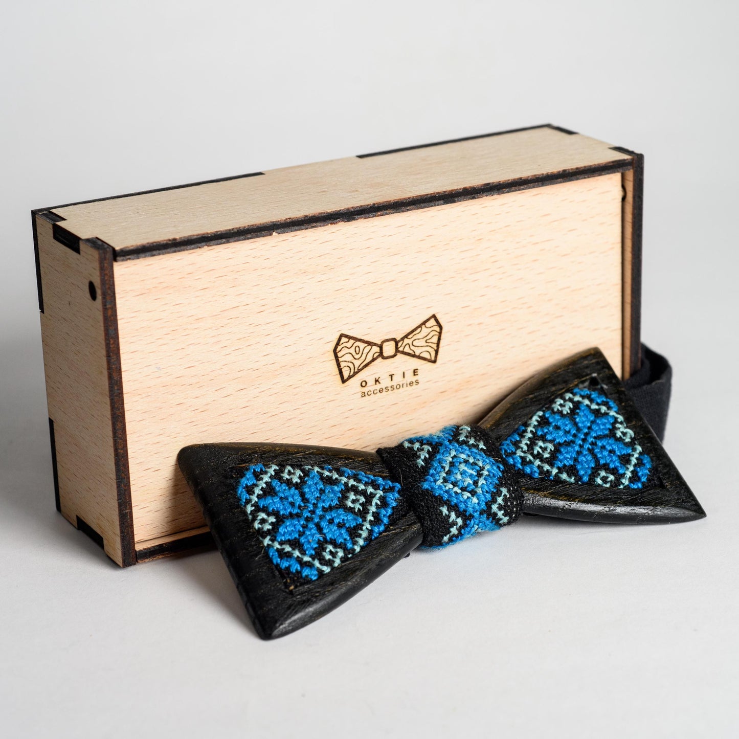 Ukraine Ornament Wooden Bow Tie: Ash Wood, Embroidered