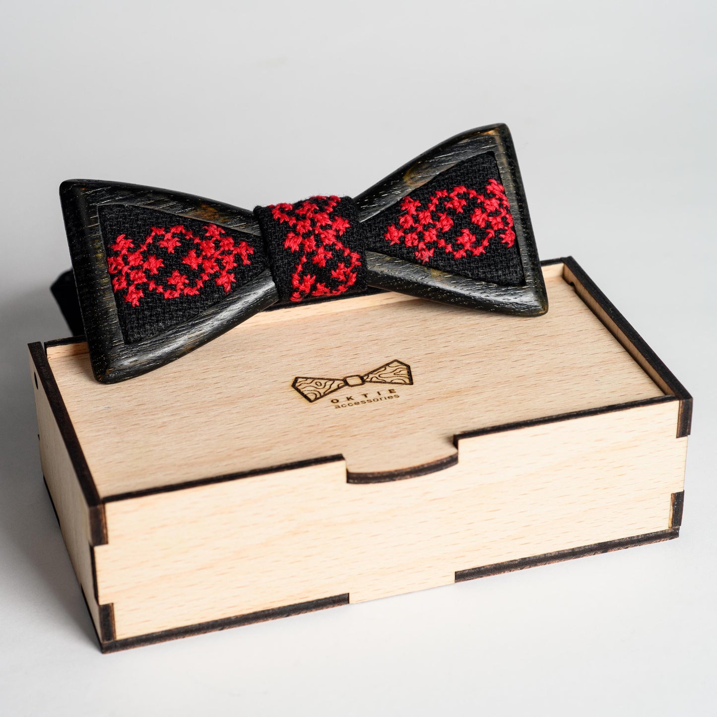 Ethnic Wooden Bow Tie: Ukrainian Ornament, Groomsmen Gift
