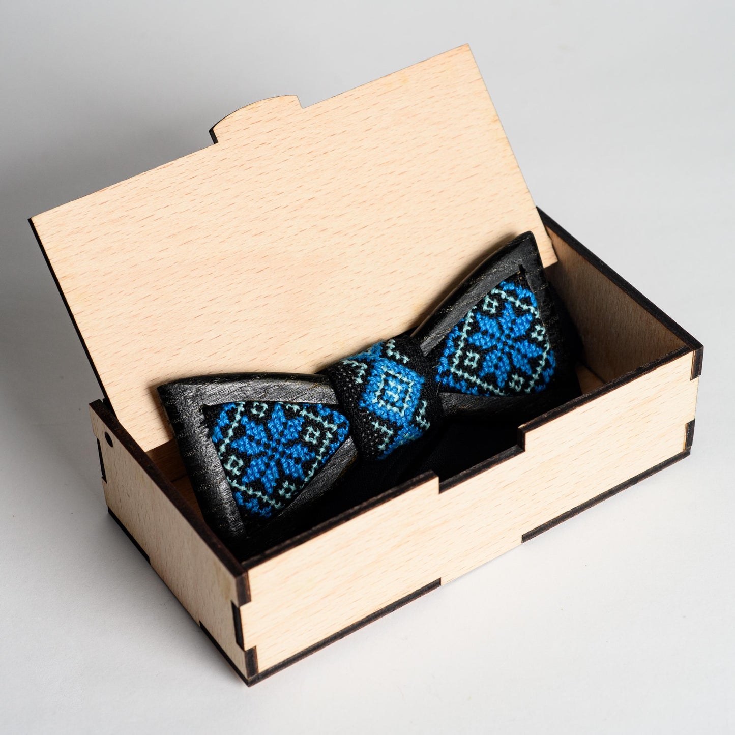 Ukraine Ornament Wooden Bow Tie: Ash Wood, Embroidered