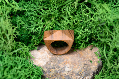 Pyramid Walnut Wood Ring