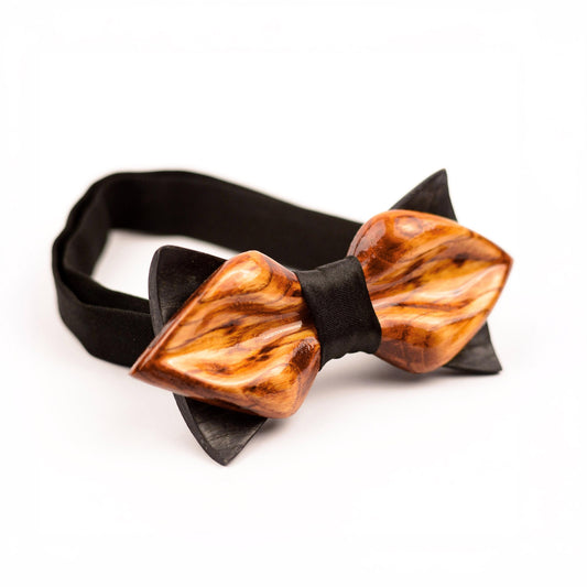 Sustainable oak wood bow tie with a natural grain finish on a white background.