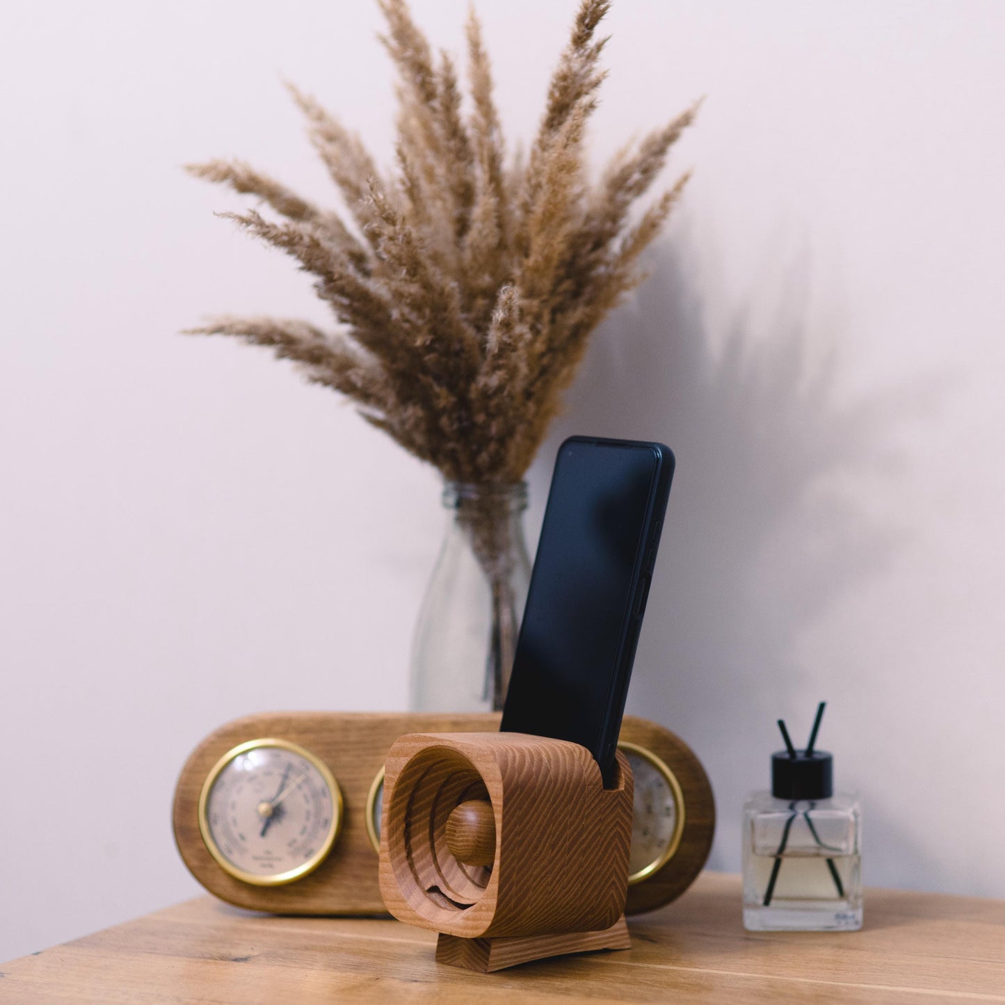 Personalized Wooden Phone Speaker: Handmade Ash Wood Amplifier